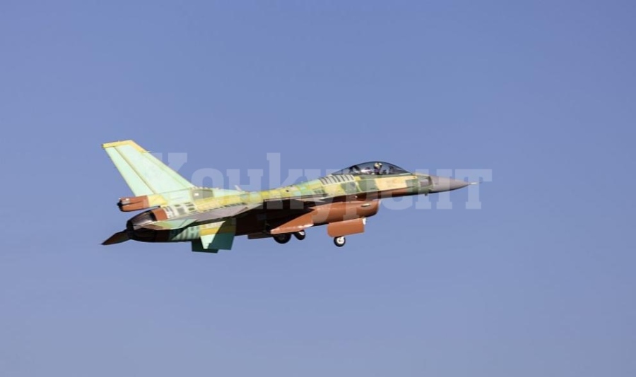 Вторият изтребител F-16 Block 70 пътува към България