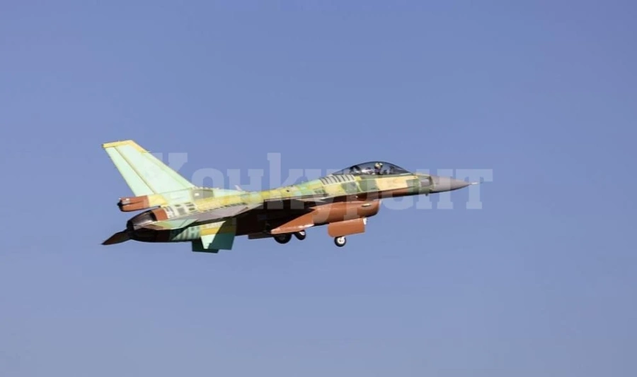 Вторият изтребител F-16 Block 70 пътува към България