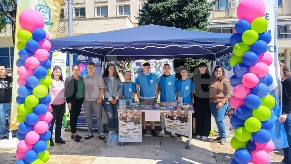 При голям интерес премина традиционната Панорама на образованието в Мездра