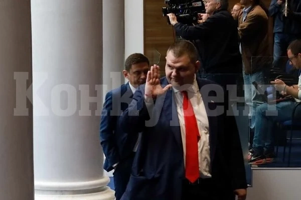 Пеевски: Не трябваше да му дават 15 млн., кметът на София трябваше да намери резерви