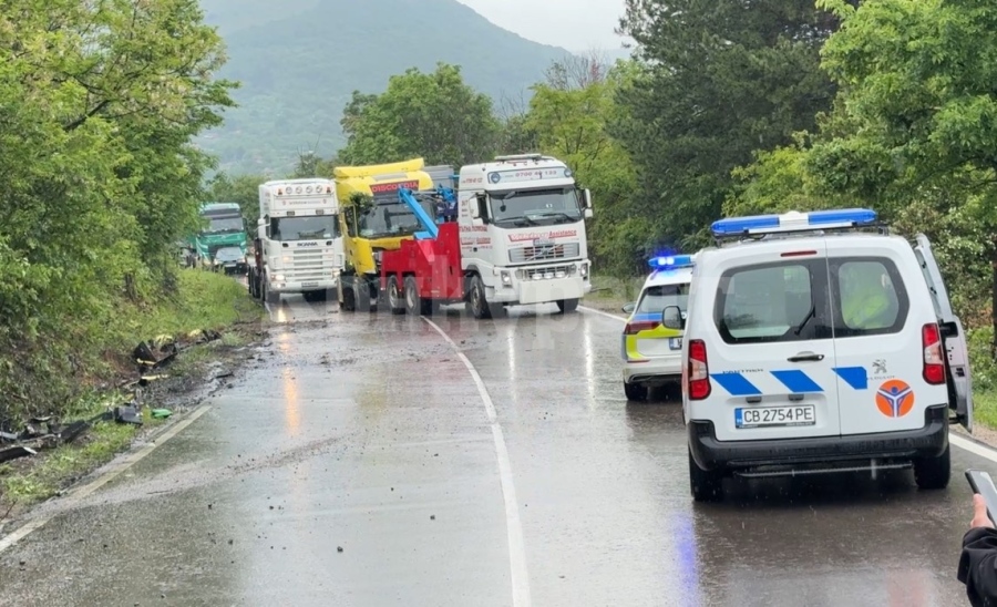 Няма пострадали при катастрофа край Долна Вереница