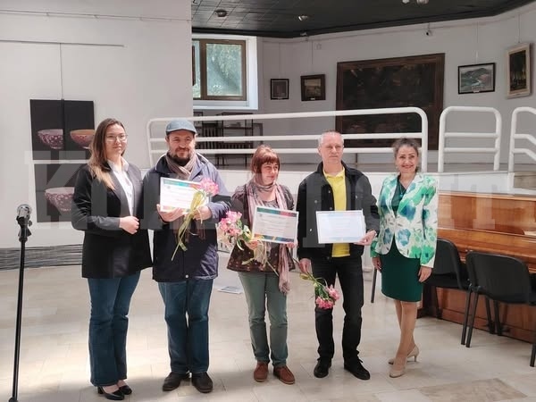 Наградиха призьорите в Националната художествената изложба „Земята на Ботев“
