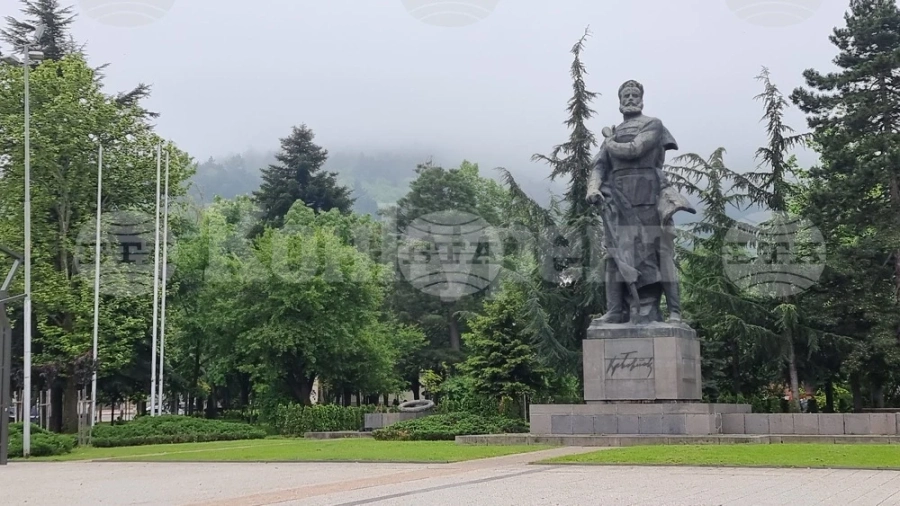 Държавният глава Румен Радев и вицепрезидентът Илияна Йотова ще участват в отбелязването на 149 години от подвига на Христо Ботев и неговата чета