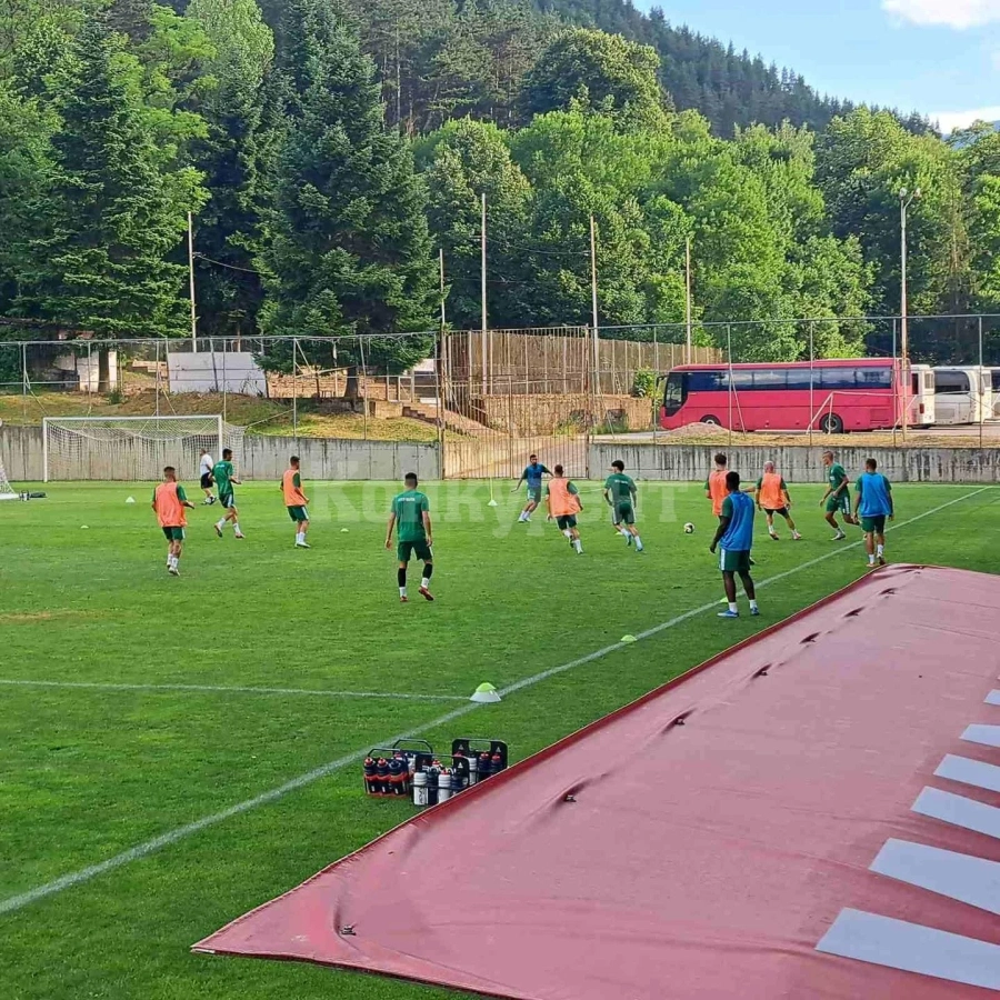 Първа тренировка на \