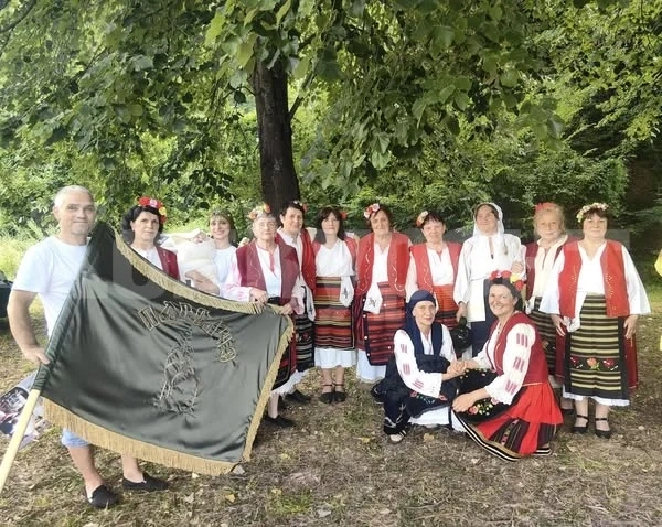 Паволче спечели две награди на фолклорния фестивал „Песни в полите на Балкана“