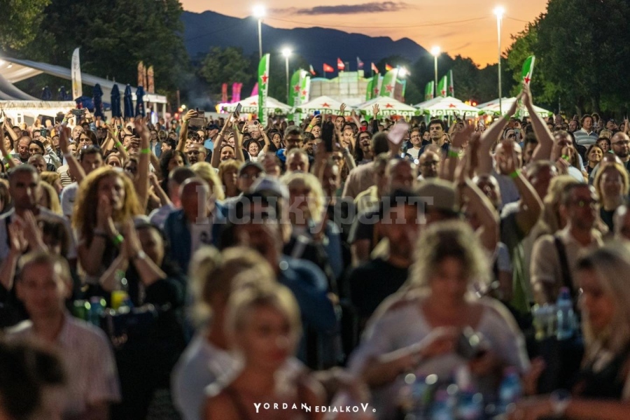 Първата вечер на Vratsa Rewind Festival донесе носталгия, ритъм и неподправени емоции!