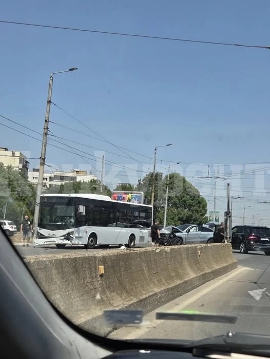 От последните минути: Катастрофа затруднява движението на възлов участък във Враца ОБНОВЕНА