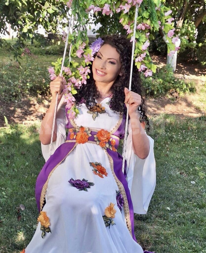 Галина Димитрова представя новата си песен със специален видеоклип, заснет в Белоградчик