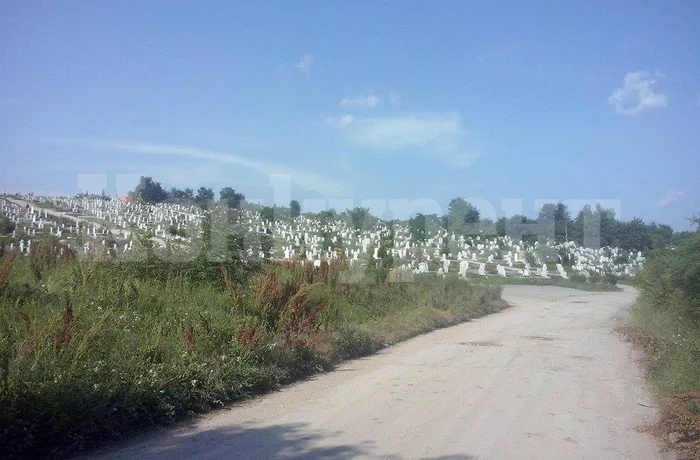 Разширяват гробищния парк в Монтана