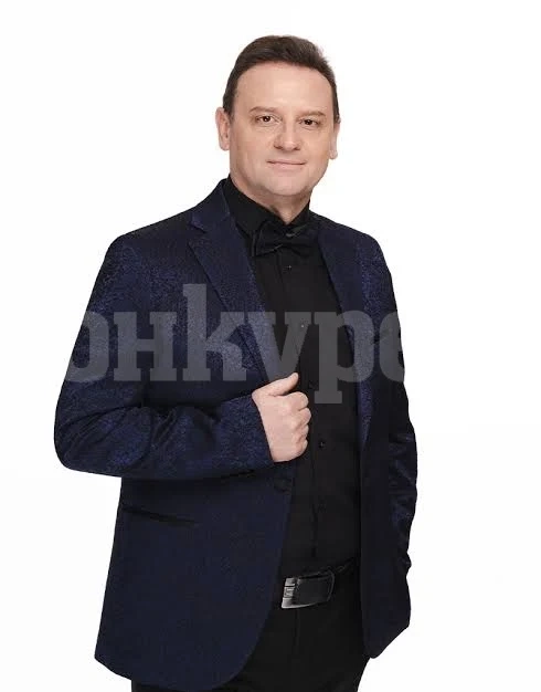 Янко Неделчев пее на криводолска сцена