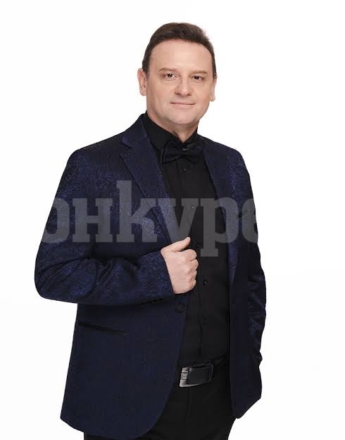 Янко Неделчев пее на криводолска сцена