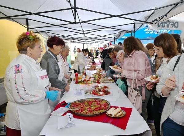 Фолклорно настроение, традиции и вкусна храна Ви очакват на фестивала в Боровци