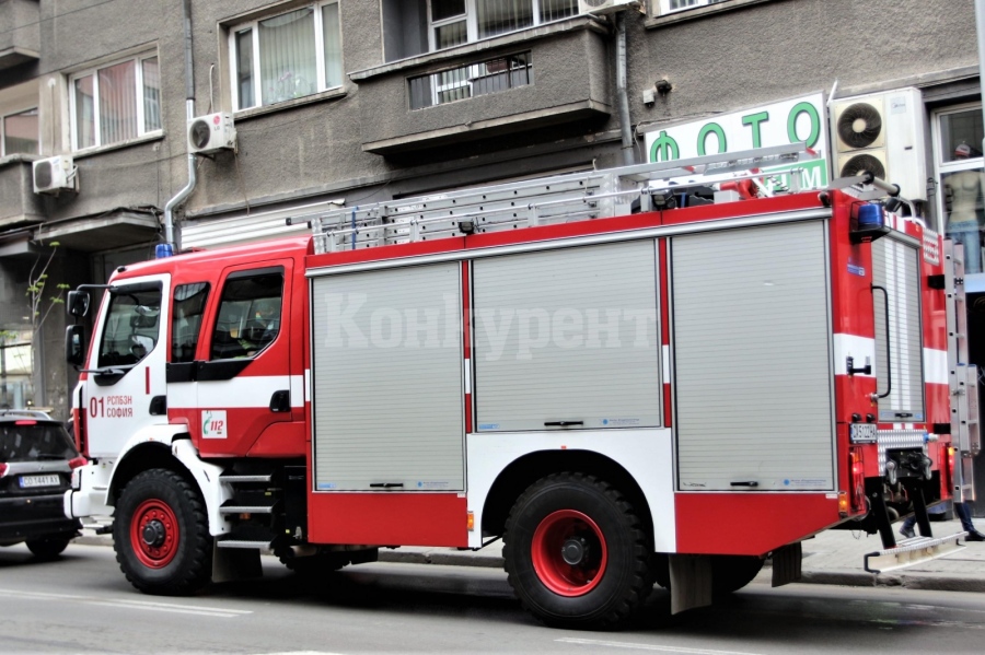 Горя магазин за дрехи в Лом