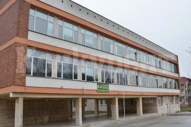 Още две училища във Враца са с нови директори, Даниела Велкова остава на поста