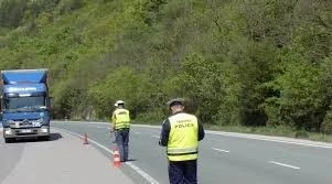 Арестуваха румънски тираджия, карал напушен