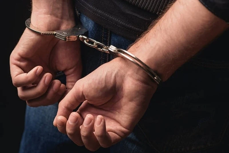 Арестуваха двама, нападнали и ограбили мъж на брега на река Лом край Крива бара