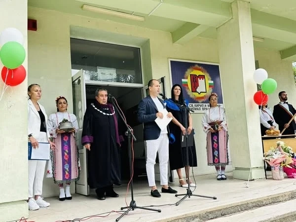 Започна новата академична година във филиала на Великотърновския университет във Враца