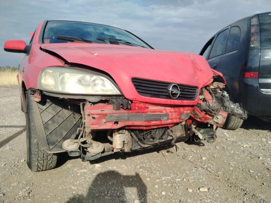 Самокатастрофирал автомобил във Враца