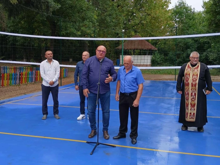 Откриха новоизградена спортна площадка във видинско село