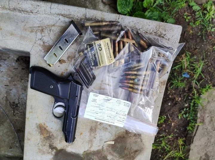 Откриха боен арсенал в дома на 67-годишен в ломско село