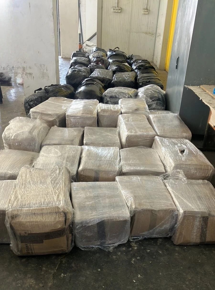 Почти 740 кг марихуана е задържана при опит за контрабанда на „Капитан Андреево“