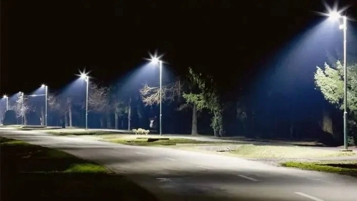 2440 нови улични лампи има в Лом