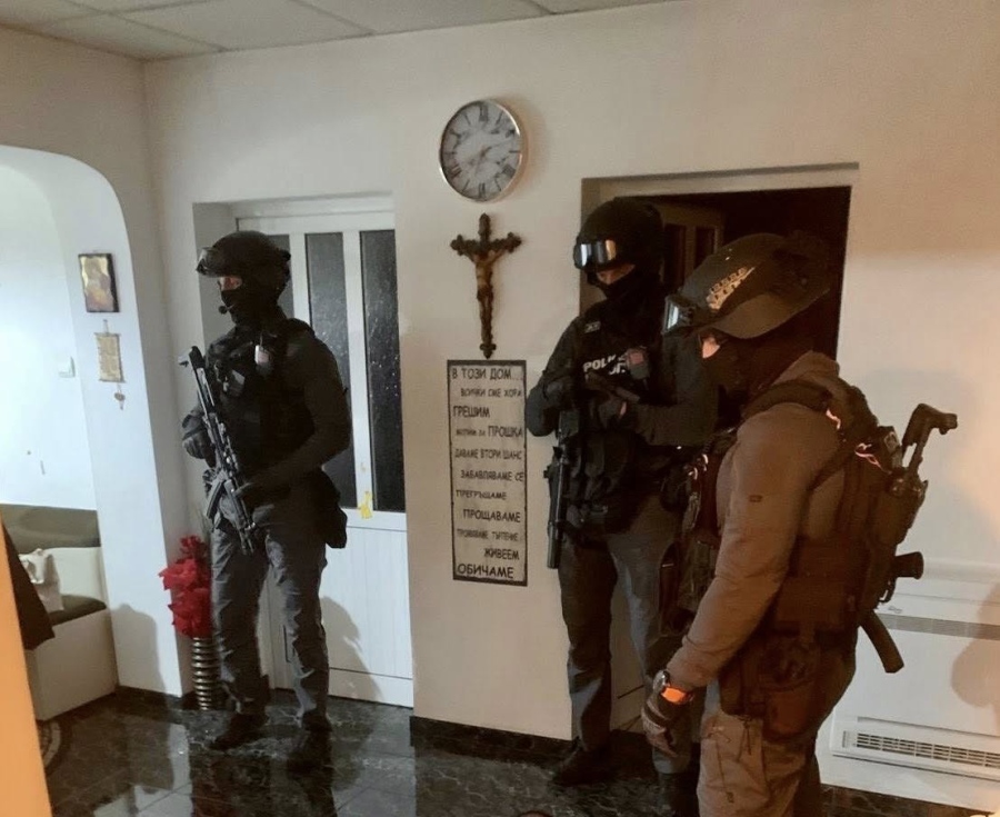 ГДБОП задържа членовете на ОПГ за разпространение на наркотици в Плевен