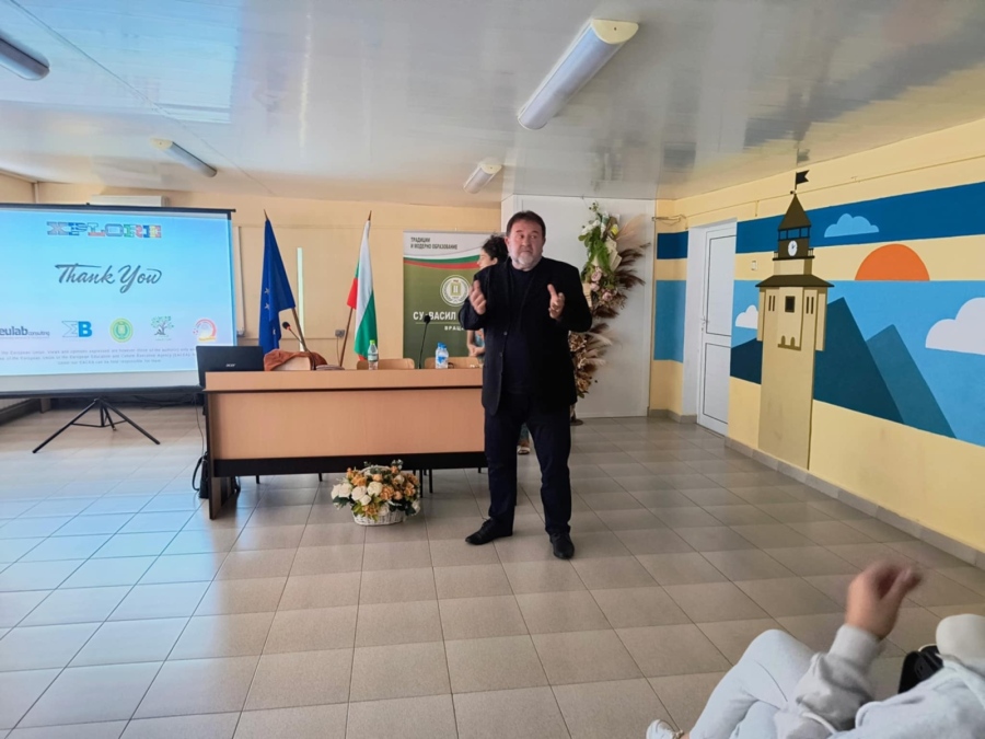 Иновативни методи в борбата срещу ранното отпадане от училище бяха обсъдени в СУ „Васил Кънчов“ - Враца