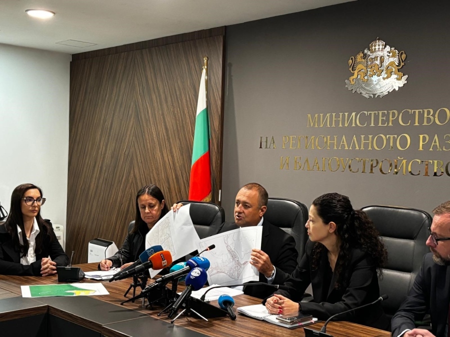 Министър Иванов обяви съществени пропуски за строежите в КК \