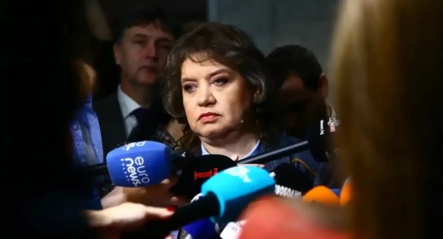 Киселова си отива, ето кой ще я замени като шеф на НС! Снимка