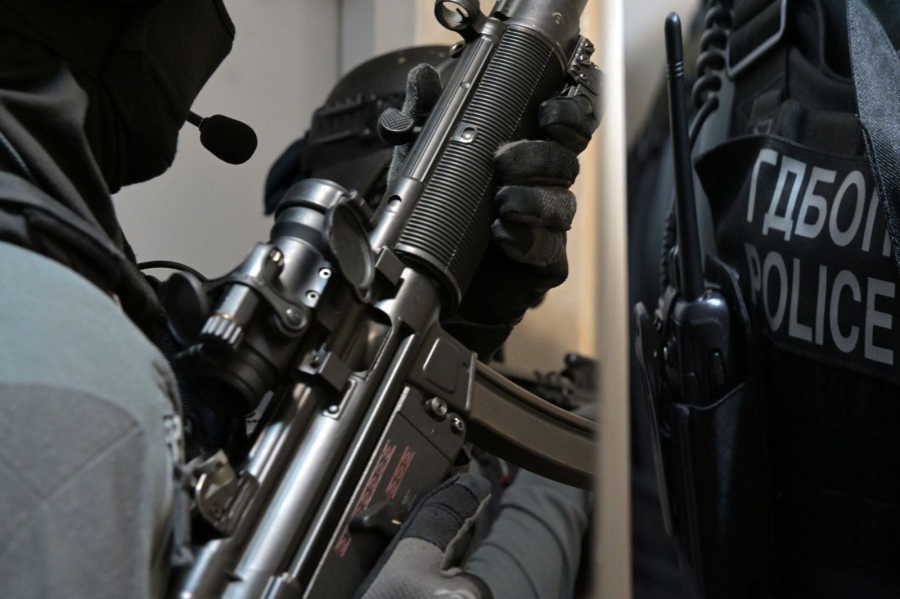 ГДБОП арестува 24 души за данъчни и митнически измами