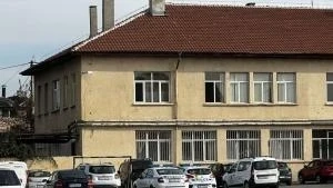 Осмокласник намушка 12-годишно дете в столично училище