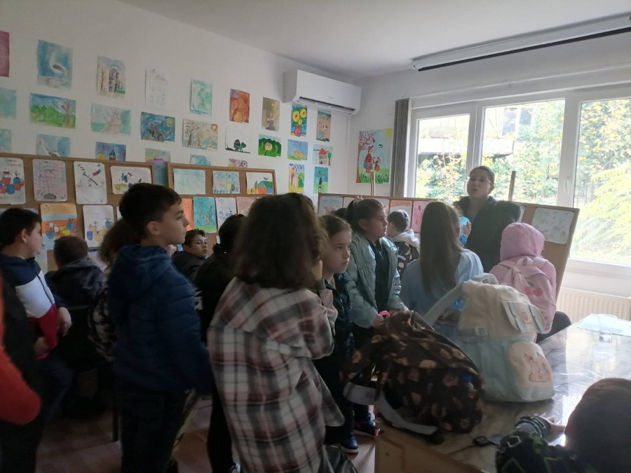 150 ученици от Монтана посетиха Културен център „Йордан Радичков“ – Берковица