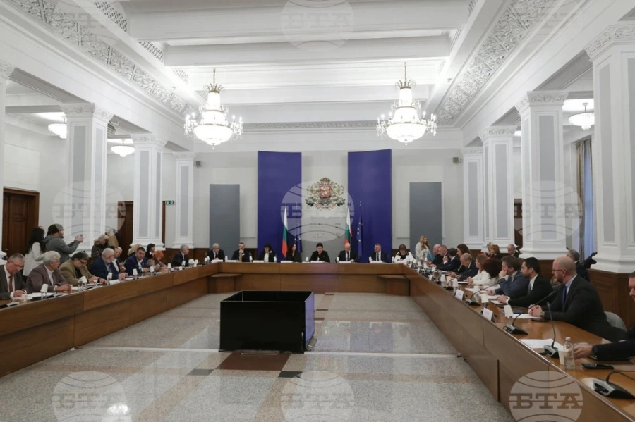 Предложение за промяна на реда за ползването на бащинския отпуск ще обсъди Националният съвет за тристранно сътрудничество