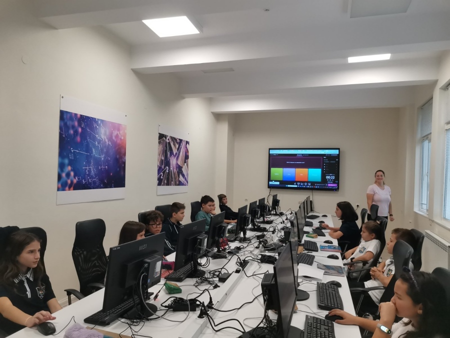 Петокласници от ППМГ – Враца отбелязаха Европейската седмица на програмирането