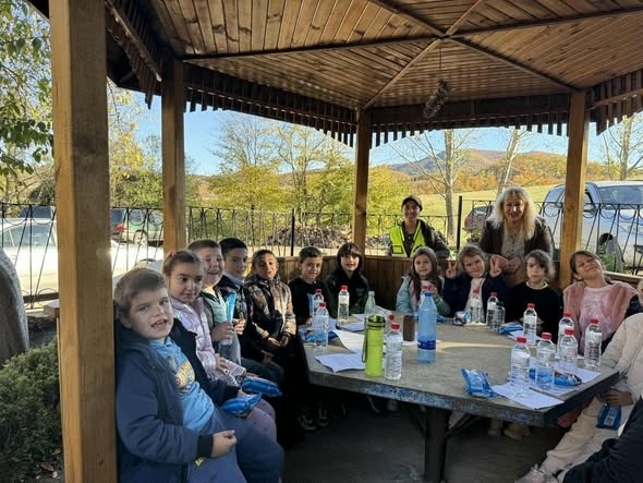 Ученици и горски служители от Горско стопанство - Чипровци заедно отбелязаха Седмицата на народните будители