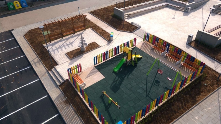 Моравица вече е с обновен площад