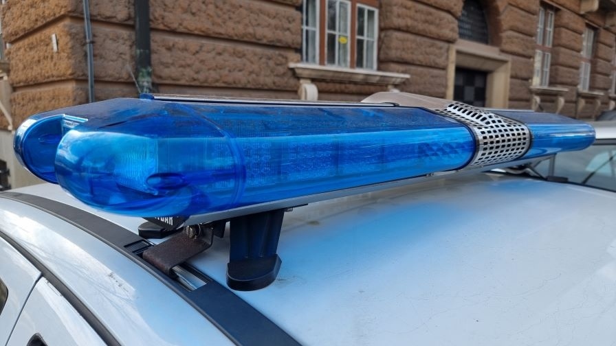 Откраднаха лек автомобил и катастрофираха с него