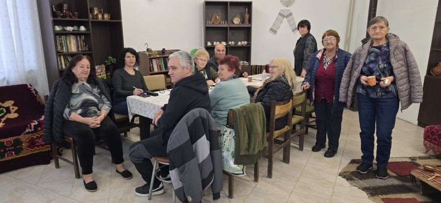 Служители на РЗОК-Враца проведоха срещнаха с жители на Паволче