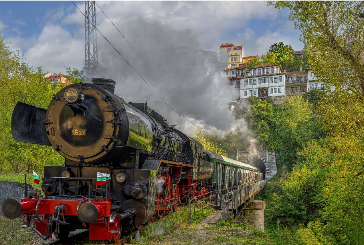 Коледни влакове с парен локомотив ще пътуват по два маршрута в страната : Konkurent.bg