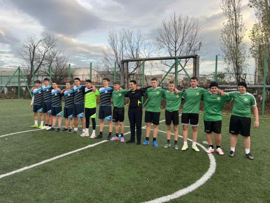 По повод 100-годишния юбилей на ПТГ „Никола Йонков Вапцаров“ се проведе футболен турнир