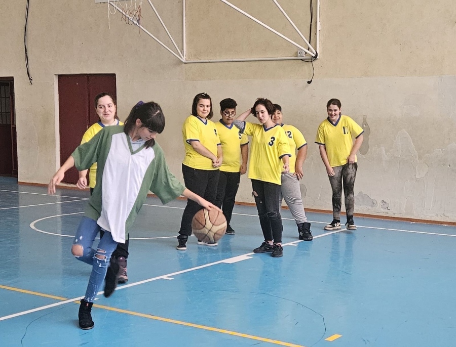 Инициатива насочена към достъпа до спорт за деца и младежи със специални образователни потребности в ПГТР - Враца