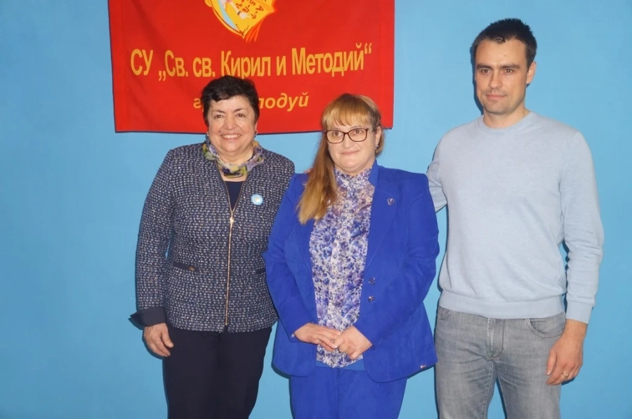 Средно училище „Св.св. Кирил и Методий“ - Козлодуй отбеляза 40 години спорт в училището с вълнуващо събитие
