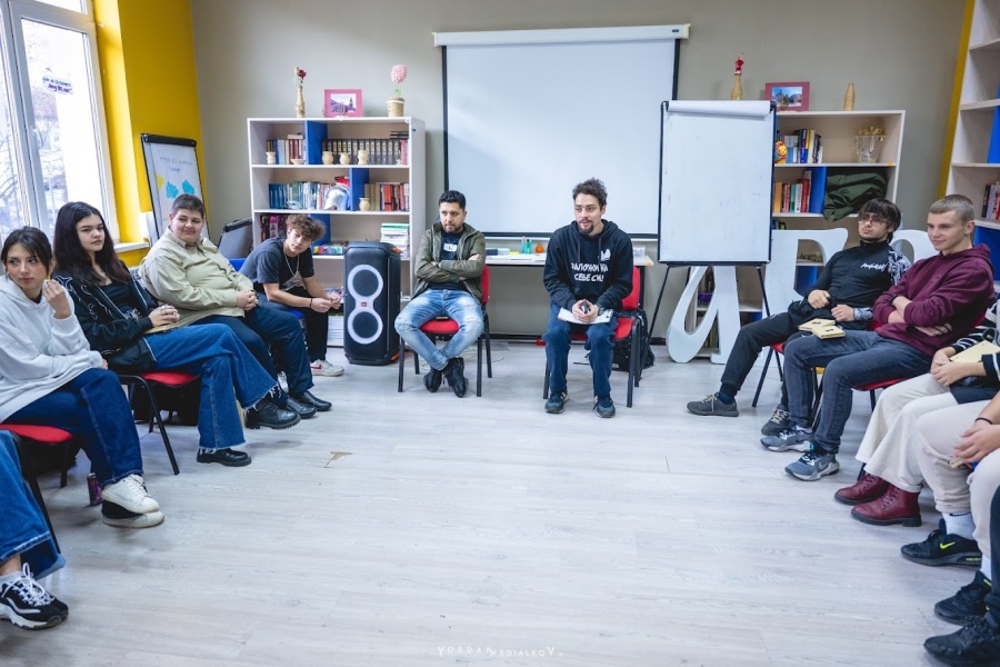 „Враца без хейт“ проведе неформално обучение за посланици на кампанията