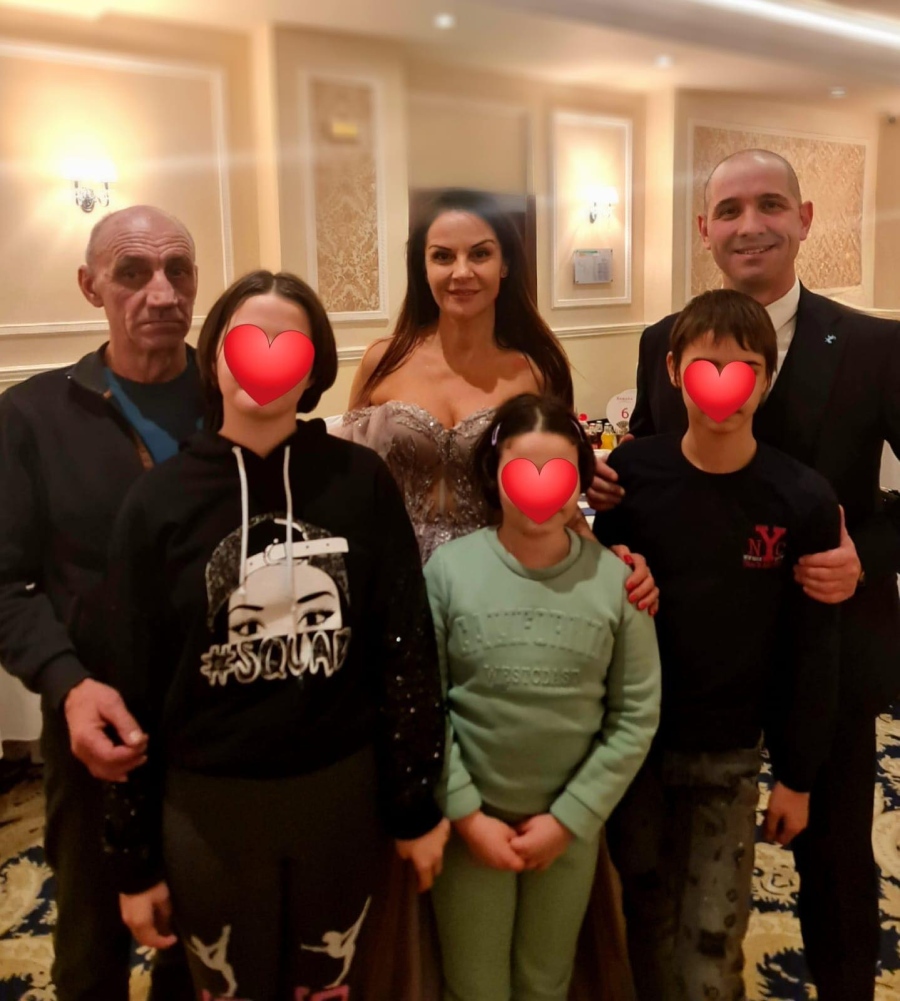 19 500 лева събраха за часове актрисата Гергана Стоянова и радиоводещият Симеон Колев за три деца – сираци от Лом