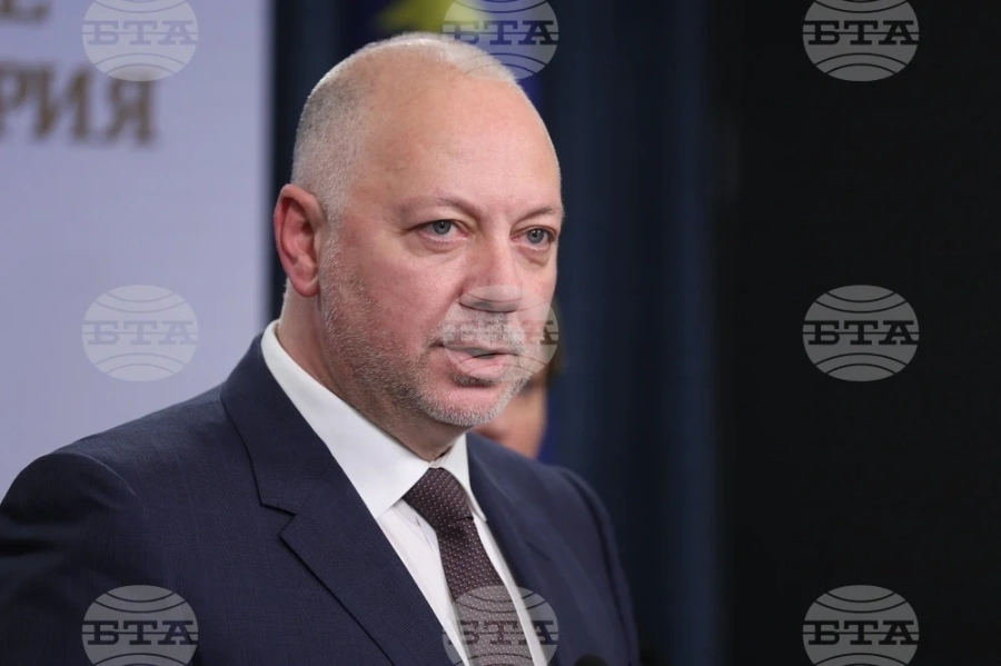Преди гласуването на вота на недоверие правителството подава оставка, обяви премиерът Росен Желязков
