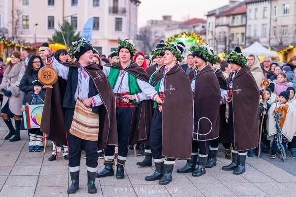 Коледарско шествие ще изпълни Враца с празничен дух