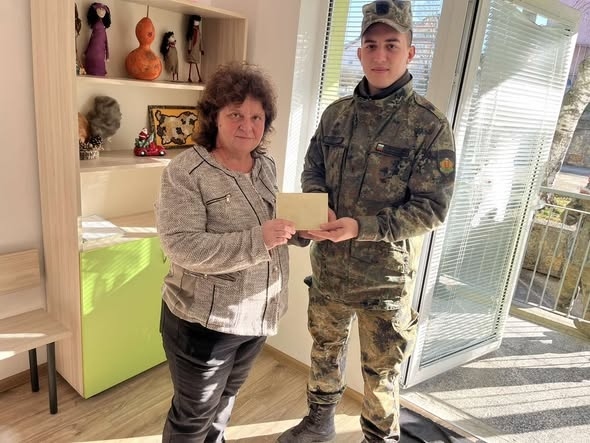 Военнослужещи от Сухопътните войски с благотворителна инициатива в подкрепа на хора с увреждания във Враца