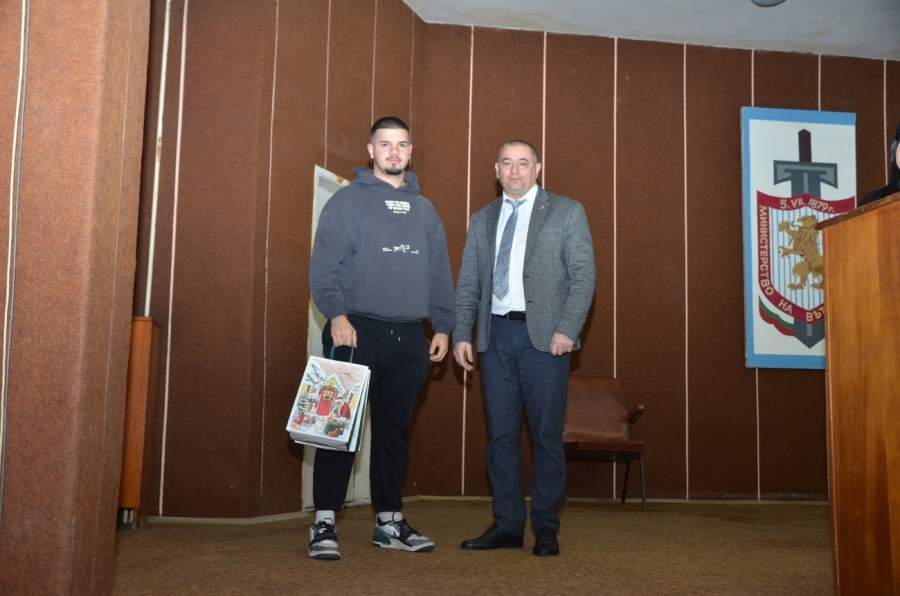 6500 лева събраха полицаите в Монтана за децата на свои загинали колеги