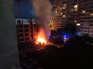 Огън, лумнал на паркинг, вдигна на крак полиция и пожарна